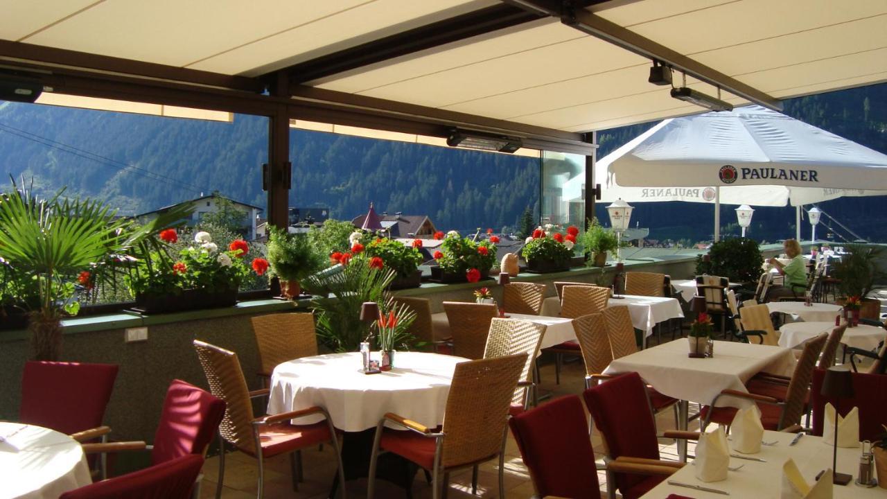 Hotel Landenhof Superior Mayrhofen Exterior photo