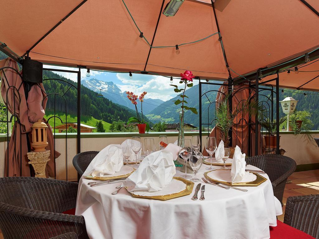 Hotel Landenhof Superior Mayrhofen Exterior photo